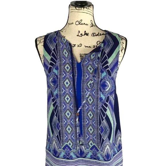 Tribal Print Sleeveless top - Picture 3 of 4